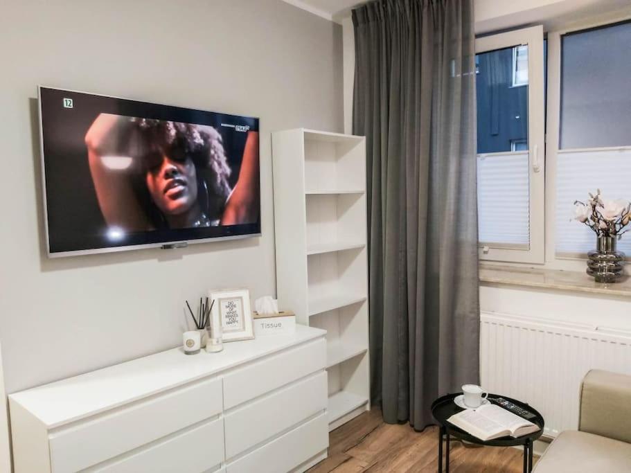 Bezagenta Mozart3 Studio Easy Access To City Wifi Warsaw Exterior photo